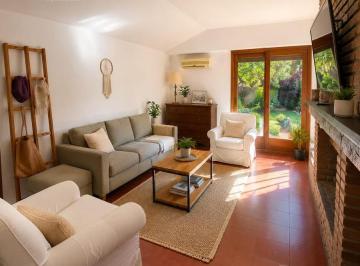 Casa · 100m² · 3 Ambientes · 1 Cochera · Casa 3 Ambientes con Jardín en Venta en Boulogne