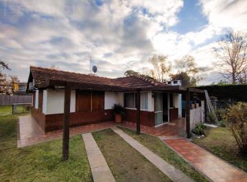 Casa · 97m² · 3 Ambientes · 1 Cochera · Venta Casa 3 Amb, Pileta en Parque Sakura. Propiedad Financiable. Apto Crédito Hipotecario