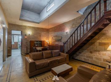 Casa · 139m² · 8 Ambientes · 1 Cochera · Venta 2 Casas 5 Dorm. Nuevo Paris