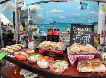 Fondo de comercio de 1 ambiente, Flores · Local Comercial Gastronómico, Ubicado en El Barrio de Flores, Caba.