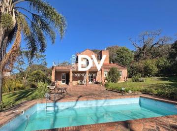 Casa · 5 Ambientes · Casa en San Lorenzo - Venta