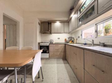 PH · 89m² · 4 Ambientes · Venta PH. 4 Amb, Olivos, Vte. Lopez Apto Cred.