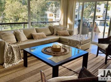 Departamento · 150m² · 4 Ambientes · Venta Penthouse en Complejo Solanas