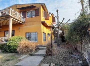 Casa de 5 ambientes, Zárate · Casa con Depto en Laprida 350 con Vista Al Puente Zárate Brazo Largo, Zárate