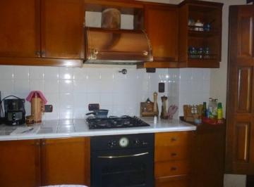 Casa · 184m² · 5 Ambientes · 2 Cocheras · Casa a La Venta en Buen Retiro en un Planta! Excelente Construccion