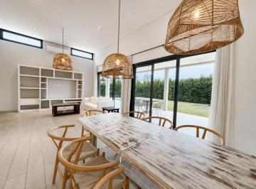 Casa de 4 ambientes, Campana · Alquiler Anual Casa en Una Planta | 3 Dormitos La Reserva Cardales