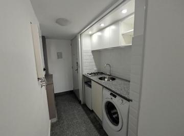 Departamento · 30m² · 1 Ambiente · Monoambiente en Alquiler Equipado Reciclado Centro Balcón.