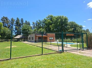 Casa · 113m² · 3 Ambientes · 3 Cocheras · Venta Casa 3 Ambientes Sobre Lote 1950 m² en Parque Sakura III, Exaltacion de La Cruz, Apta Credito