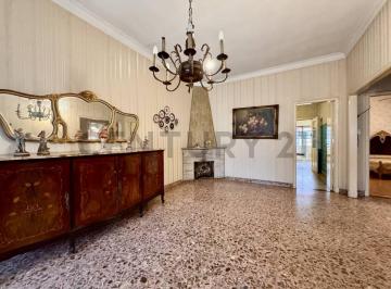 PH · 104m² · 3 Ambientes · 1 Cochera · Venta Casa, 3 Ambientes, Carapachay