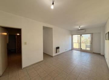 Departamento · 55m² · 3 Ambientes · Departamento 3 Ambientes en Venta en Flores con Balcón Al Frente y Baulera