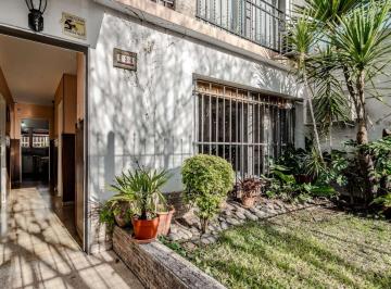 Casa · 175m² · 4 Ambientes · 1 Cochera · Venta Casa 4 Amb Velez Sarsfield Cochera y Jardin