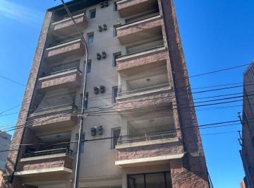 Departamento de 3 ambientes, Tigre · Excelente Departamento de Tres Ambientes en Tigre Centro