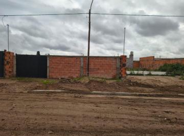 Terreno , Bahía Blanca · Terreno / Lote en Venta de 303 m² Ubicado en Ingeniero White