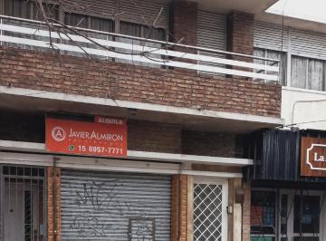 Local comercial · 18m² · 1 Ambiente · Local Al Frente en Excelente Ubicacion de Banfield