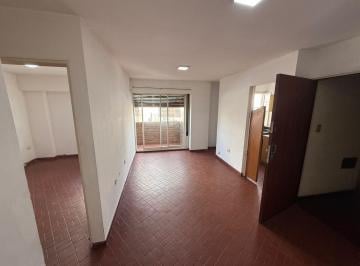 Departamento · 40m² · 3 Ambientes · Departamento en Alquiler 1 Dorm con Balcón Barrio Alberdi