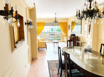 Departamento · 106m² · 4 Ambientes · Venta 3 Ambientes Frente Recoleta con Dependencia Doble Circulación