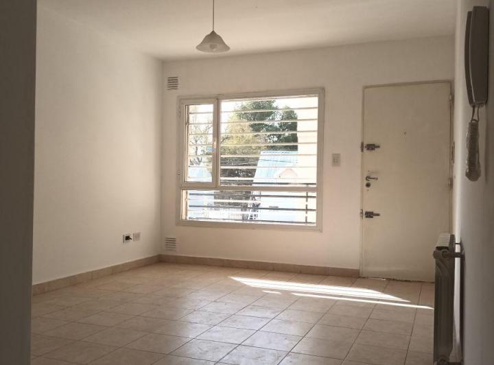 Departamento · 40m² · 2 Ambientes · 1 Cochera