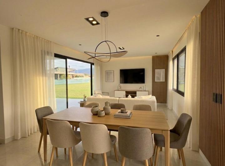 Casa · 120m² · 4 Ambientes · 1 Cochera