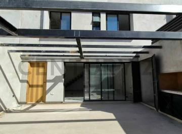 Casa · 90m² · 3 Ambientes · 2 Cocheras · Duplex en Venta en Godoy Cruz