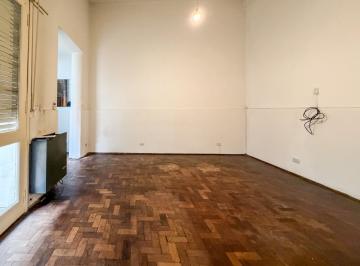 PH · 90m² · 2 Ambientes · Se Alquila PH con Patio de Dos Ambientes Más Dependencia. Viamonte 2075.