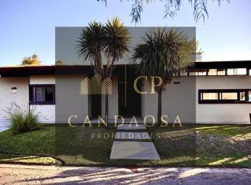 Casa · 120m² · 4 Ambientes · 3 Cocheras · Mlm. Increíble Casa de 4 Ambientes Es Barrio Brujas, Pilar