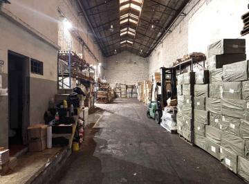 Bodega-Galpón · 500m² · Alquiler Galpón Avellaneda Zona Industrial 500 m²