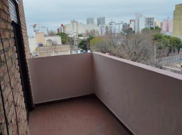 Departamento · 50m² · 3 Ambientes · Alquiler Depto 1 Dormitorio en Alta Córdoba | Gran Balcón y Excelente Luz Natural