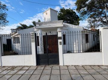 Casa · 145m² · 6 Ambientes · 2 Cocheras · Se Vende Casa con 2 Cocheras - Zona Alta Catamarca