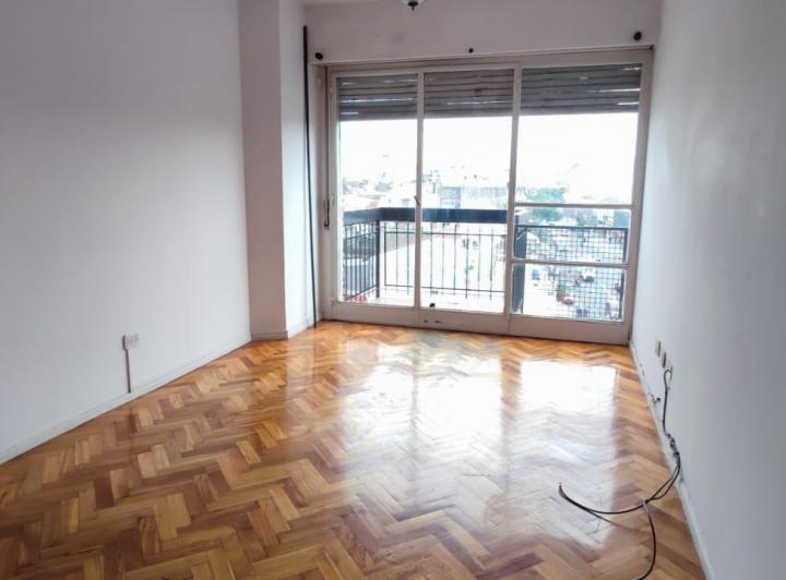 Venta Departamento 3 Ambientes Frente con Balcón | Vista Abierta | Ideal Inversor | Villa Pueyrredon