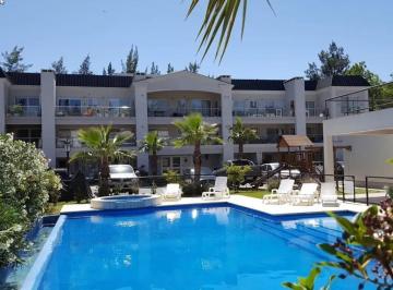 Departamento · 50m² · 2 Ambientes · 1 Cochera · Departamento en Alquiler en Boulevard del Sol, Pilar, G. B. a. Zona Norte