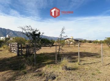 Terreno · 561m² · Terreno en Esquina en Cortaderas | Imperdible | Sierras