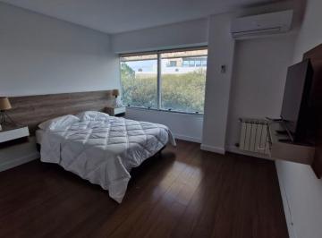 Departamento de 8 ambientes, Córdoba · Espectacular Departamento Complejo Vilanova