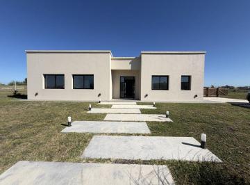 Casa de 6 ambientes, Pilar · Tagle 6498