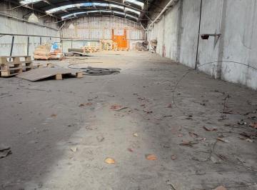 Bodega-Galpón · 1050m² · Alquiler Galpón 1050 m² en San Justo