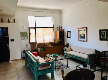 Casa · 180m² · 4 Ambientes · 1 Cochera · Venta Casa 4 Ambientes en Nuñez, con Cochera, Patio, Parrilla y Terraza