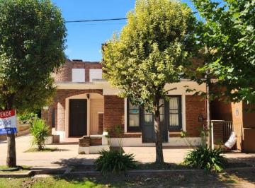 Casa de 6 ambientes, Veinticinco de Mayo · Venta de Casa con Local en Gdor. Ugarte, Pcia. de Buenos Aires