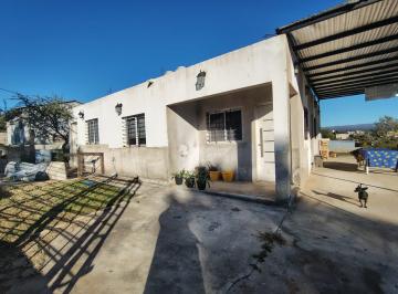 Casa de 3 ambientes, Villa Parque Siquiman · Se Vende Casa en Villa Parque Siquiman