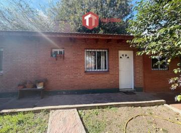 Casa · 2 Ambientes · 1 Cochera · Casa en Alquiler | Centro de Merlo | con Quincho y Cochera