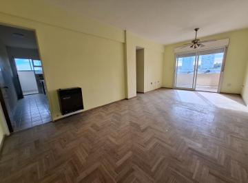 Departamento · 80m² · 4 Ambientes · 1 Cochera · Alquiler Departamento 3 Dorm. y Cochera Centro