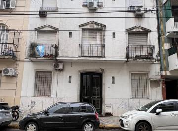 Departamento · 42m² · 2 Ambientes · 2 Amb C/patio, Excelente Ubicación