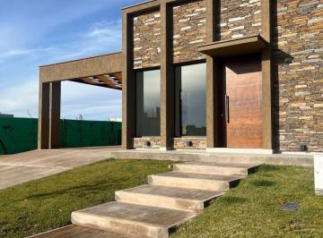 Casa de 4 ambientes, Carrodilla · Venta Casa en Barrio Gran Boedo, Luján de Cuyo