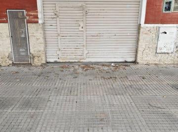 ANI-ANI-141_2 · Alquiler Local 43 m², a m Av E. Castro, Liniers