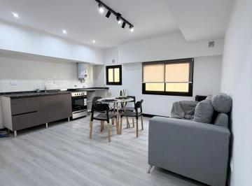 Departamento · 33m² · 2 Ambientes · Departamento en Venta 2 Amb Reciclado a m del Mar en Lo Mejor de La Perla