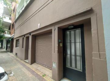 Departamento de 3 ambientes, La Plata · (10 y 44) Departamento de 60 m² con (2) Dormitorio y (2) Patios (S/expensas) en Alquiler en La Plata
