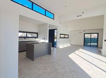 Casa de 4 ambientes, El Sauce · Casa en Venta – Barrio Privado Sol Andino I. El Sauce, Guaymallén.