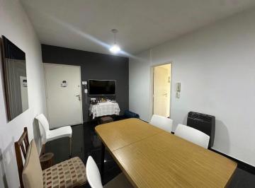 Departamento · 48m² · 3 Ambientes · Departamento en Primer Piso Reciclado
