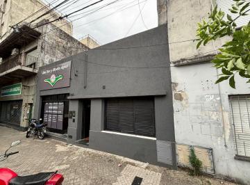 Casa · 198m² · 6 Ambientes · Casa en Venta + Local Comercial Luis Agote