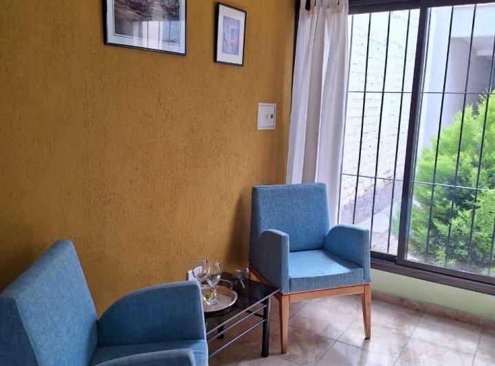 Casa · 75m² · 4 Ambientes · 1 Cochera