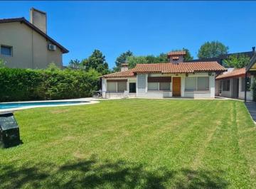 Casa · 139m² · 4 Ambientes · ### Venta de Casa en Mapuche Country Club ###