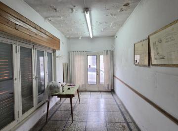 Casa · 130m² · 5 Ambientes · 2 Cocheras · Casa a La Venta en El Centro de Libertad, Merlo - Bs. As.